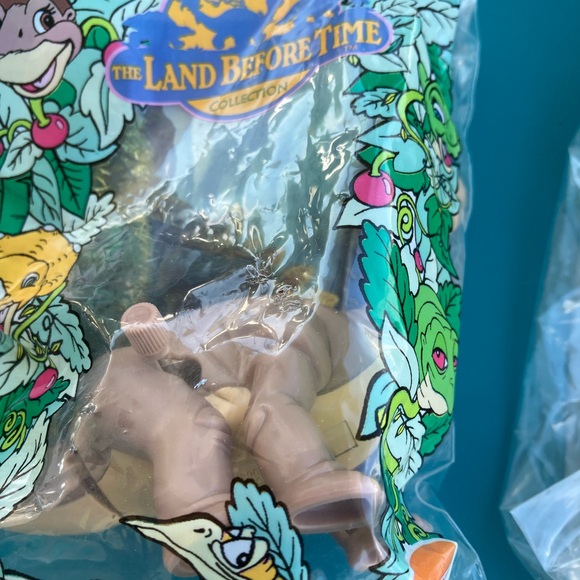 Land Before Time Dinosaur Toy Set - Picture 6 of 8